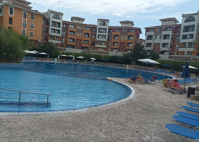 марина кеѝп, Apartament Aheloi