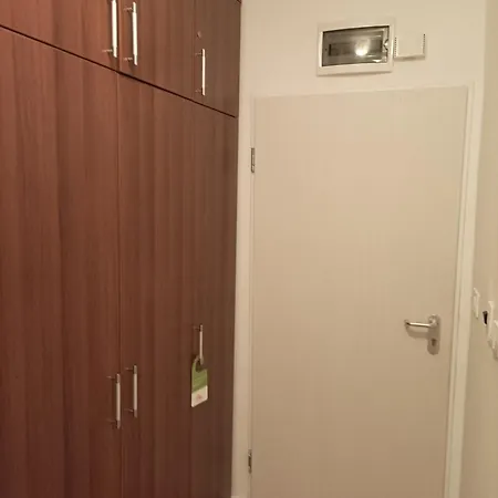 марина кеѝп, Apartman